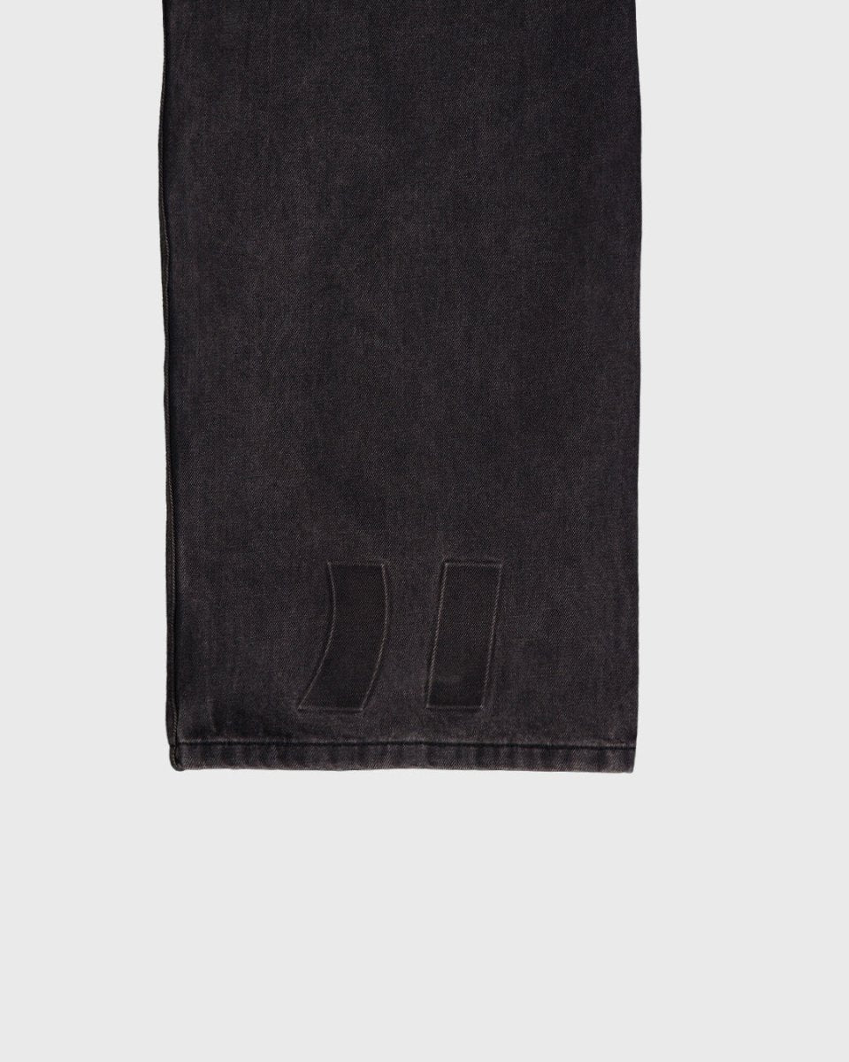 Loose Black Jeans