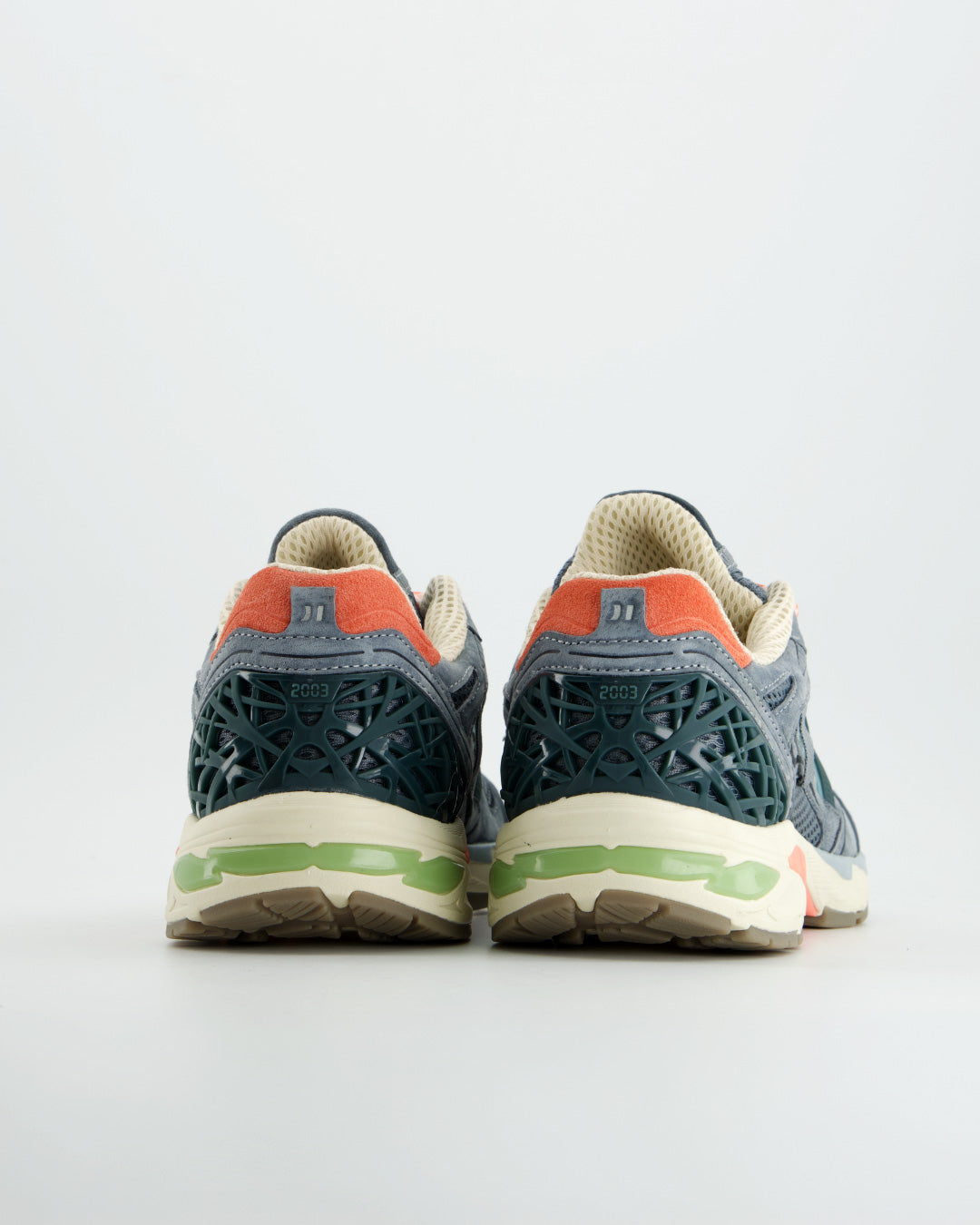 2003 Grey Coral