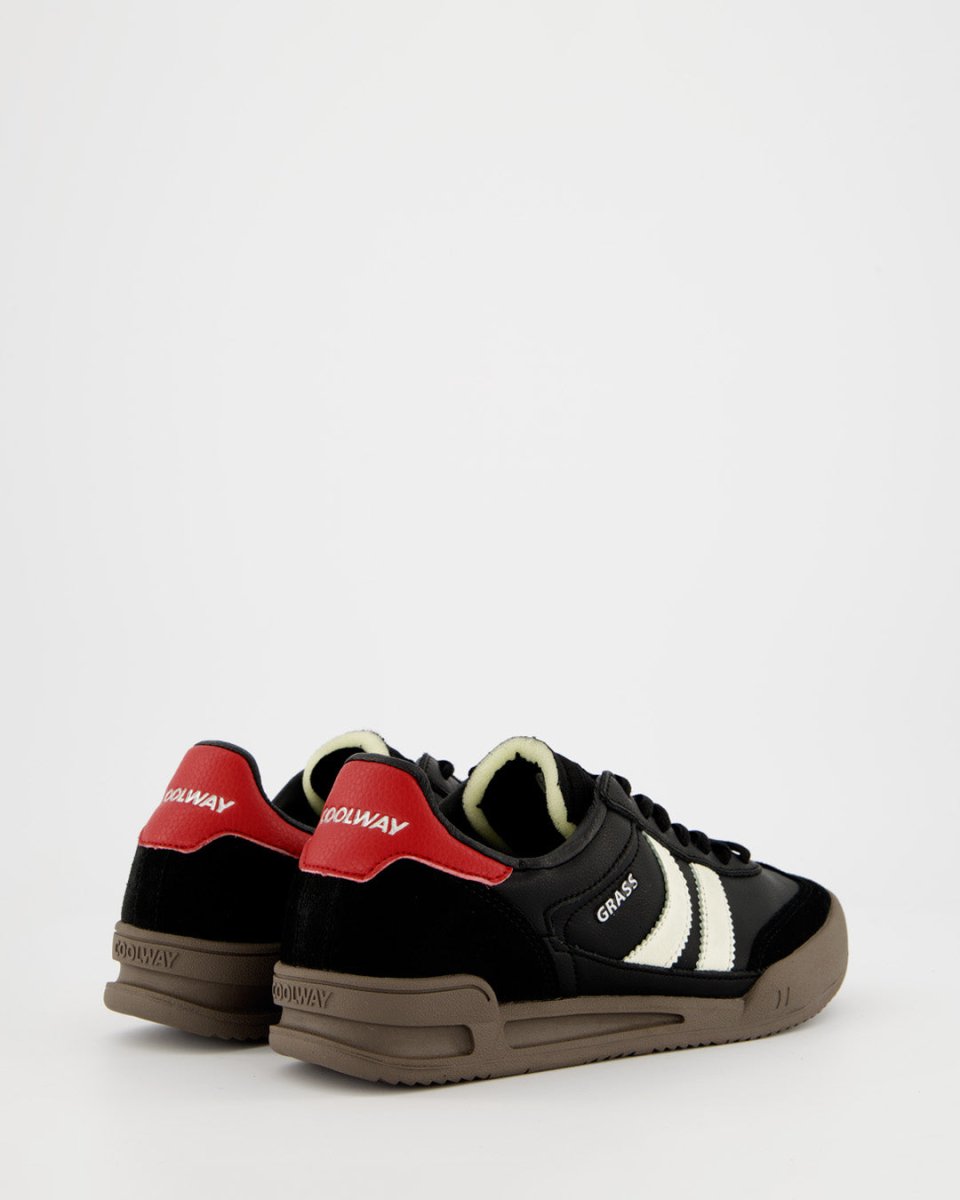Grass Black Leather